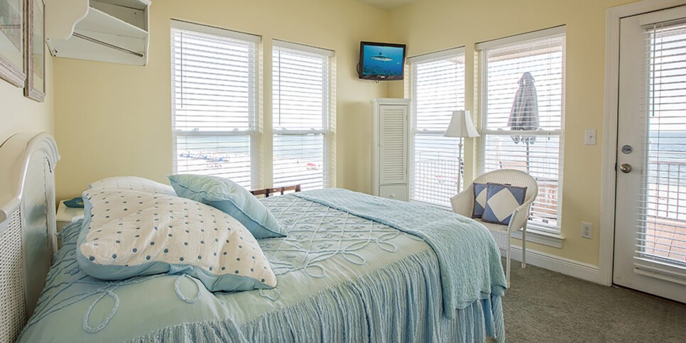 Orange Beach - The Beach House - Bedroom