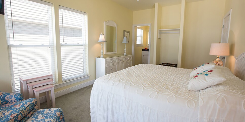 Orange Beach - The Beach House - Bedroom