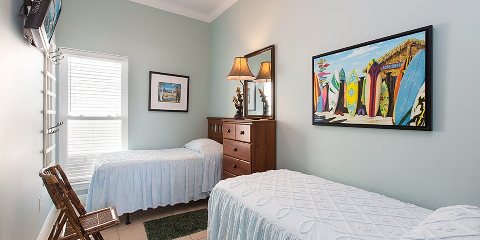 Orange Beach - The Beach House - Bedroom