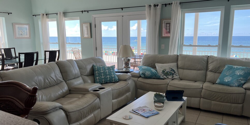 Orange Beach - The Beach House - Living